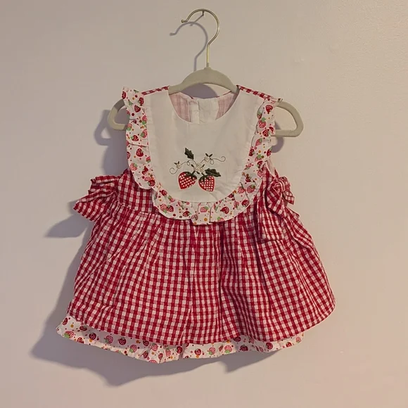 6-12M - Dress To Tunic - Red Gingham Strawberry Embroidered Girl's Dress - Picture 4 of 4